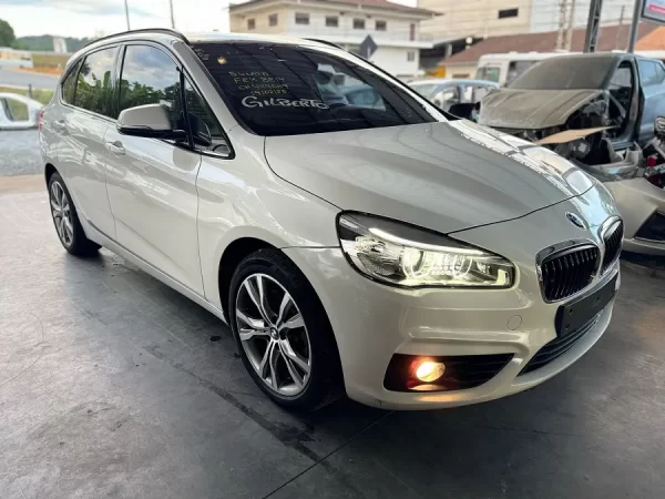 Sucata BMW 225i 2.0 T 231CV Gasolina 2015/2016 - 63.883 Km