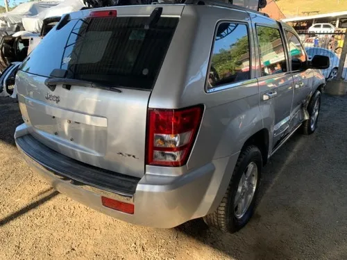 Sucata Jeep Grand Cherokee Limited 4.7 V8 231cv 2006 - Imagem 4
